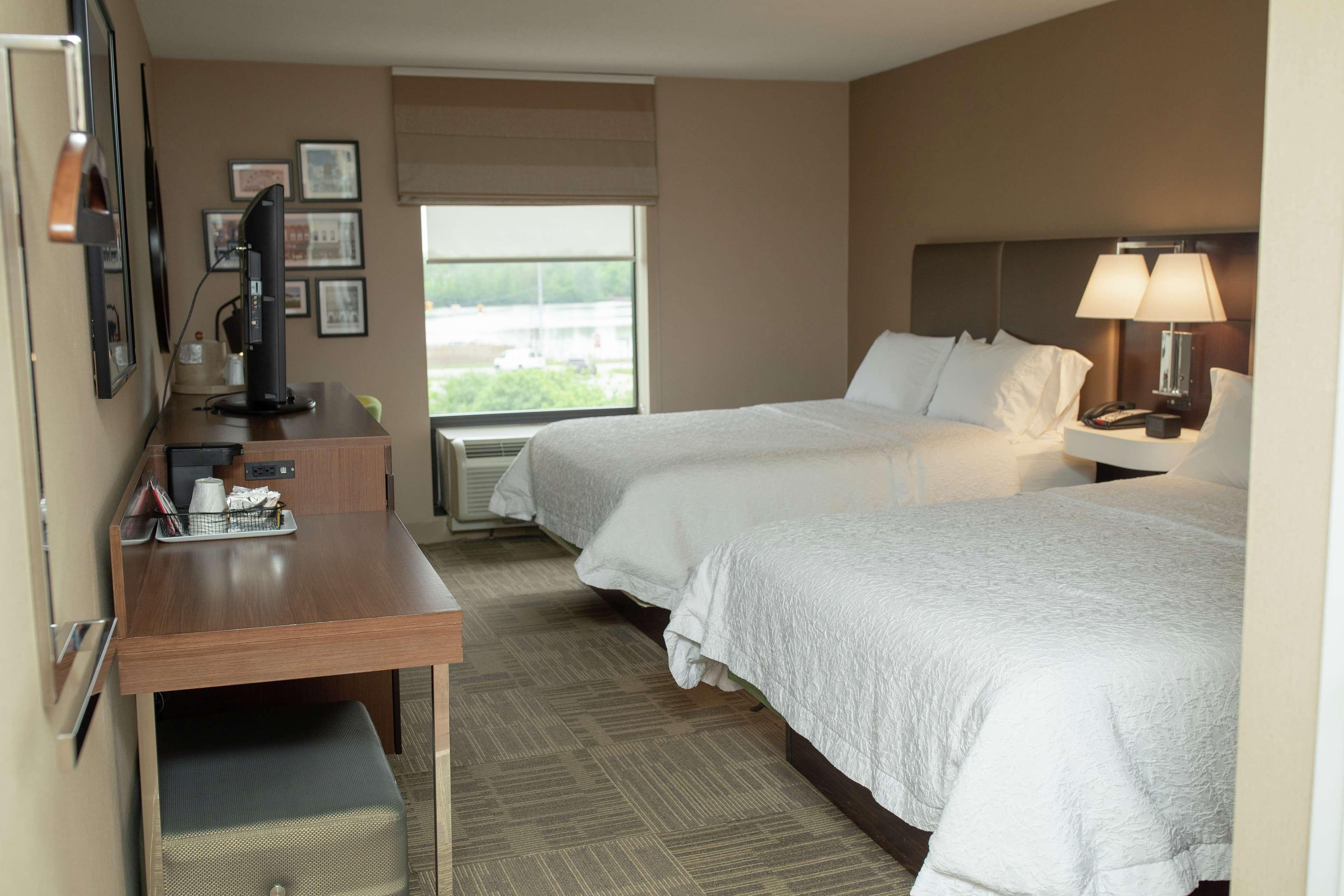 Hampton Inn Commerce/Novi Buitenkant foto