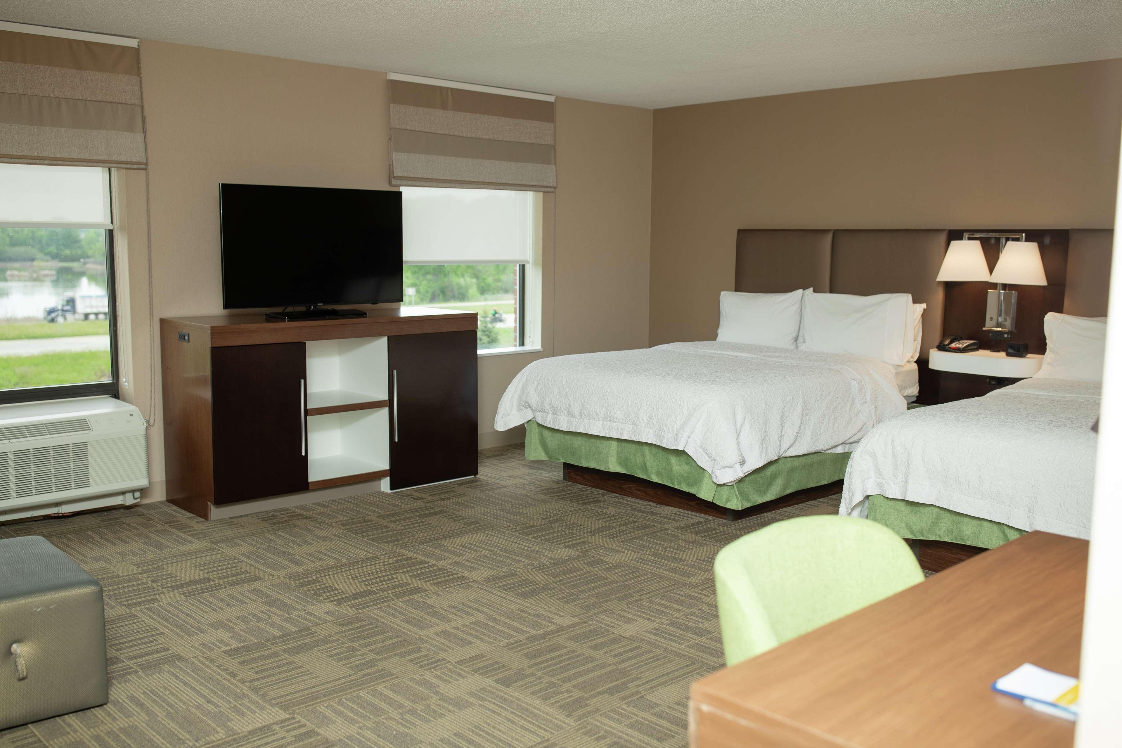 Hampton Inn Commerce/Novi Buitenkant foto