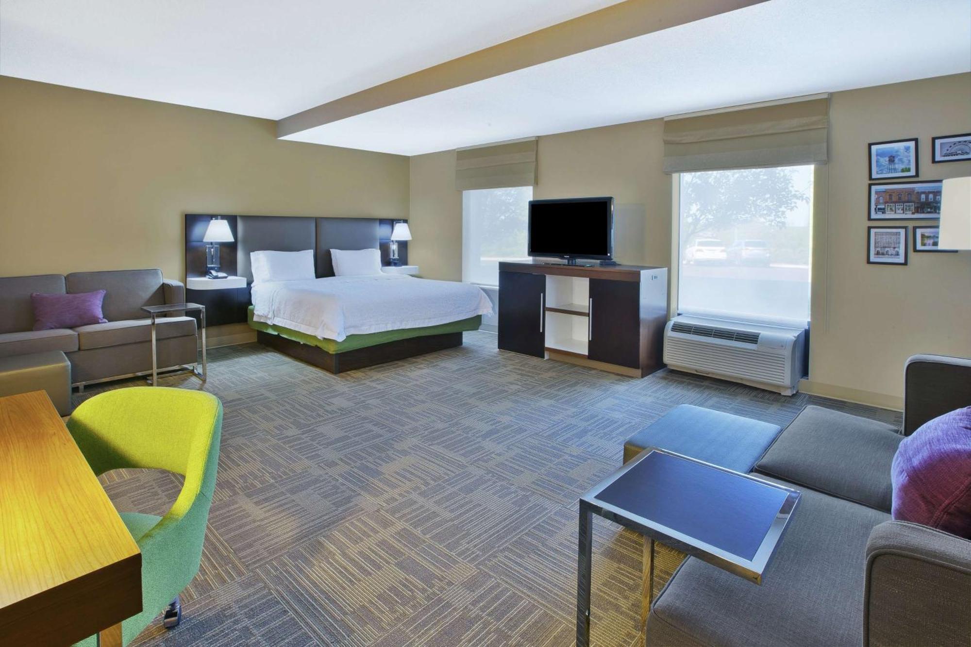 Hampton Inn Commerce/Novi Buitenkant foto